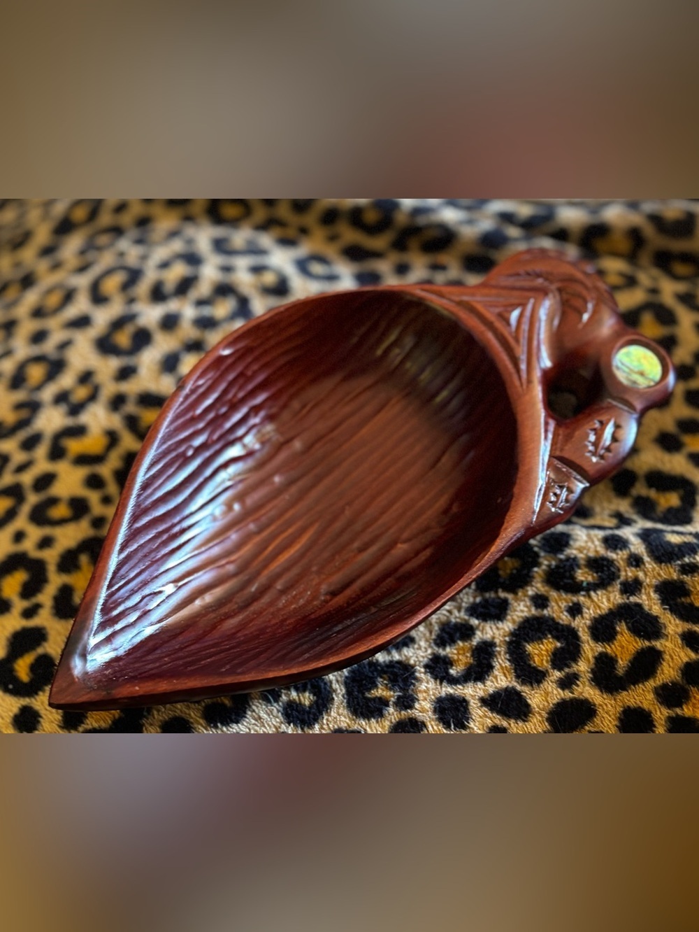 Vintage Māori Hand-Carved Wood Dish | Paua Shell Inlay | Made in New Zealand